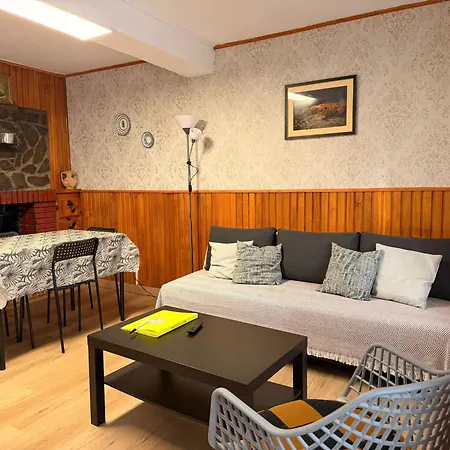 Casa Escalones Nyaraló